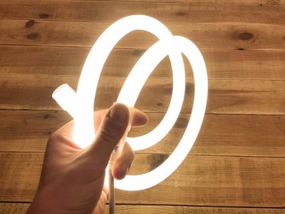 Néon LED flexible et personnalisé : caractéristiques, usages et avantages